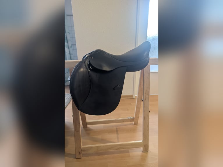 Spring Sattel Busse Brisbane 17 Zoll sehr guter gebrauchter Zustand