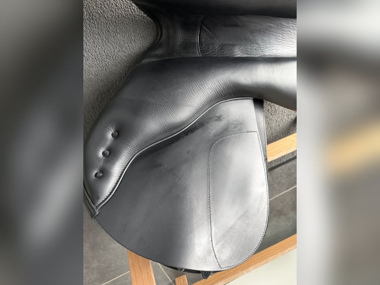 Springsattel Bates Elevation +