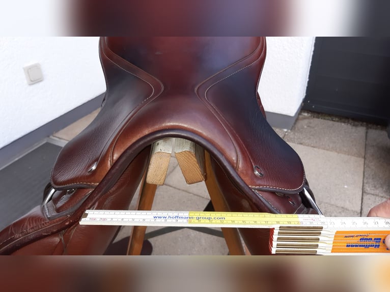 Springsattel braun von JH Reitsport