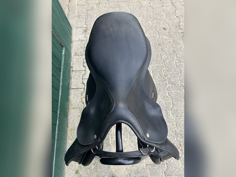 Springsattel Childeric 17,5 Zoll