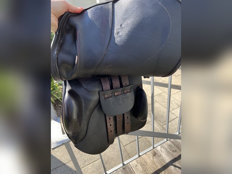 Springsattel Dresch Dubai Jump 17 Zoll, braun