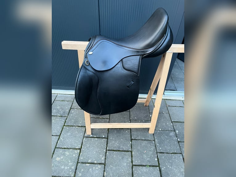 Springsattel HKM by Jorge Canaves