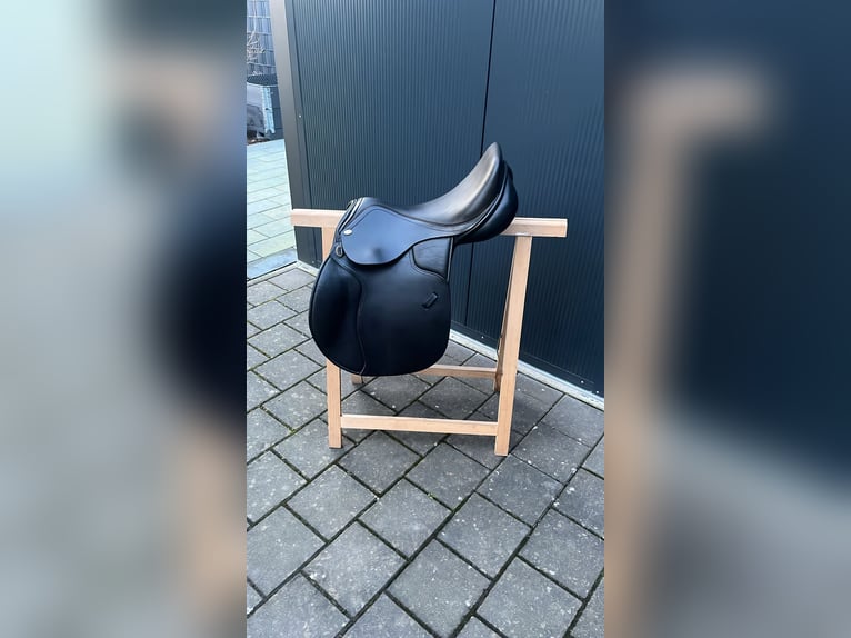 Springsattel HKM by Jorge Canaves