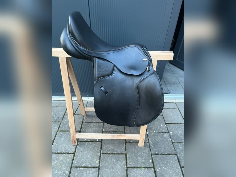 Springsattel HKM by Jorge Canaves