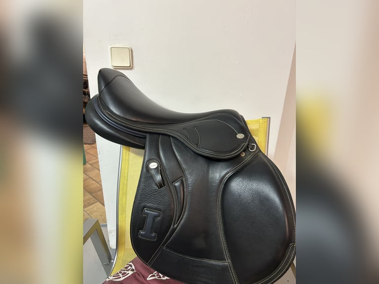 Springsattel Ikonic Elite 17 Zoll