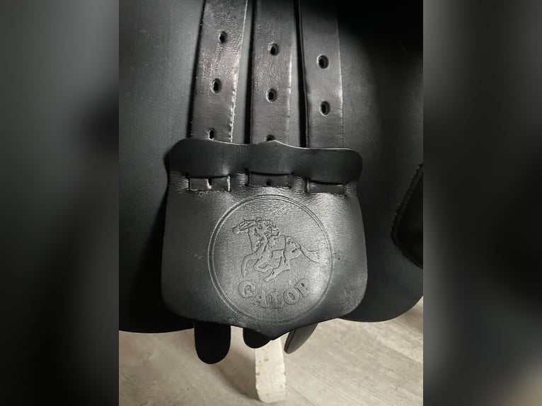 Springsattel „Jantar“ – Exclusive Version – 17,5"