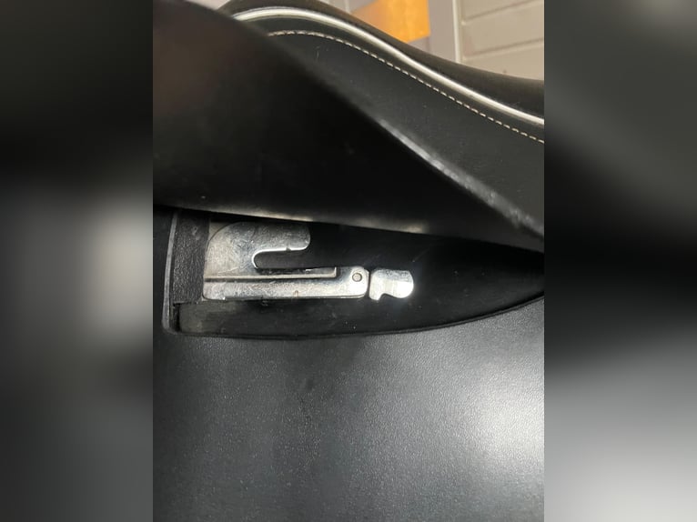 Springsattel „Jantar“ – Exclusive Version – 17,5"