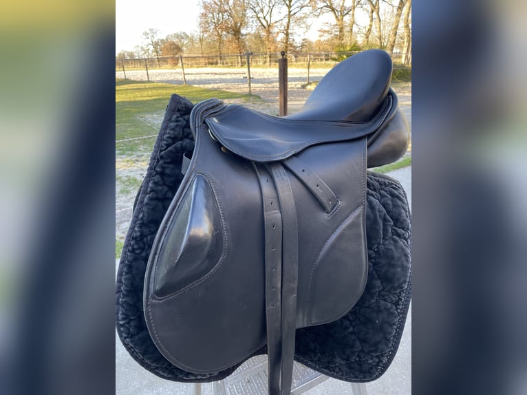 Springsattel mit weiter Kammer (ähnlich Kieffer Norbert Koof)