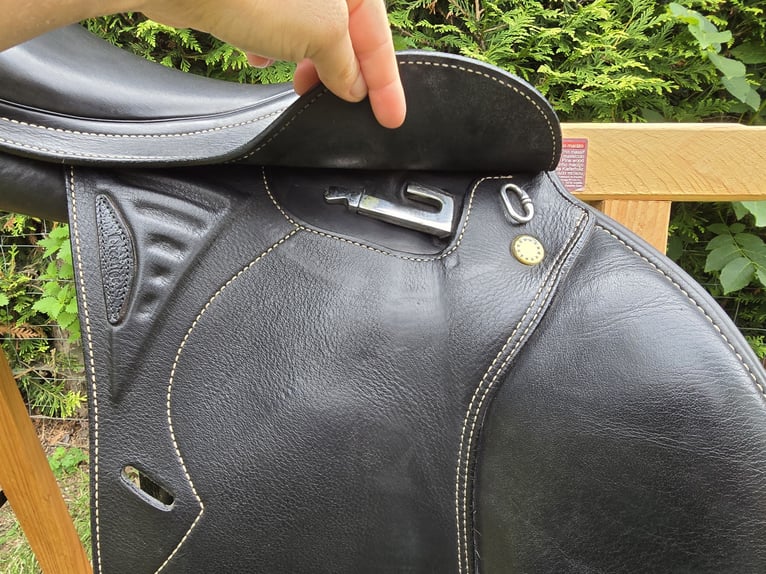 Springsattel Prestige Versailles 17 33 Sattel Schwarz