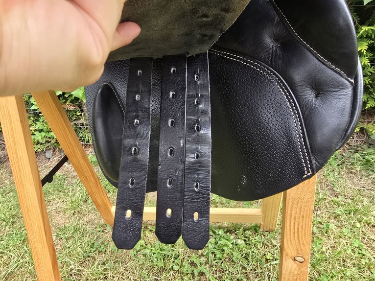 Springsattel Prestige Versailles 17 33 Sattel Schwarz