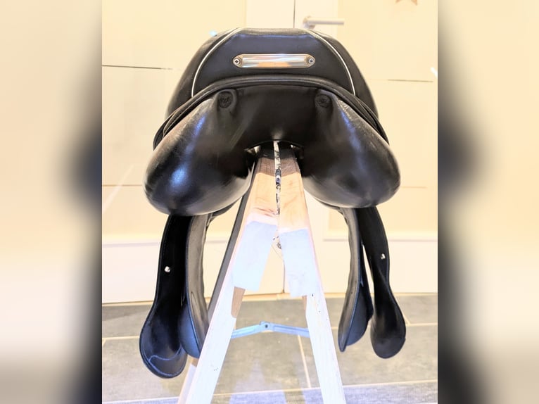 Springsattel Prestige Versailles 17/31