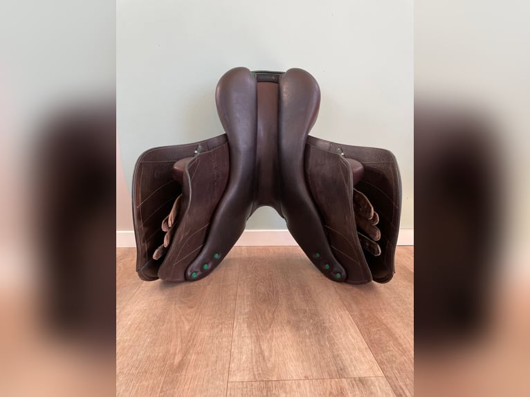 Springsattel Selleria Equipe EK 26 Spezial in braun, 17,5 Zoll