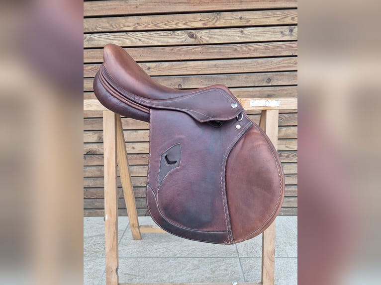 Springsattel Tech 1 by Erreplus, 17 Zoll