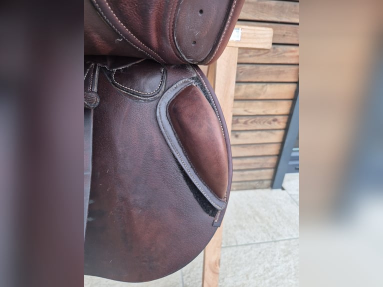 Springsattel Tech 1 by Erreplus, 17 Zoll