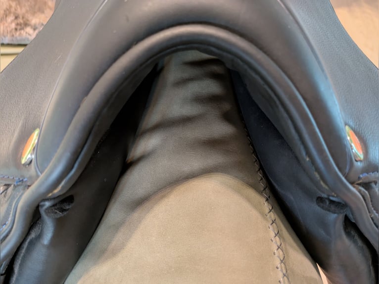 Springsattel von Jorge Canaves 