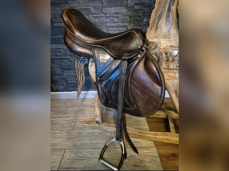 Springsattel VS Sattel 17.5 Monoblatt braun