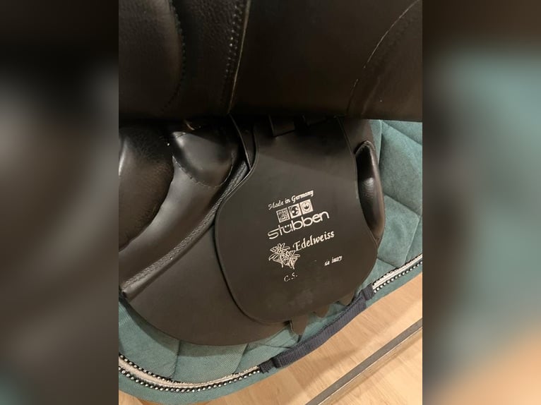 Stübben Edelweiss Springsattel – 17,5 Zoll – neuwertig