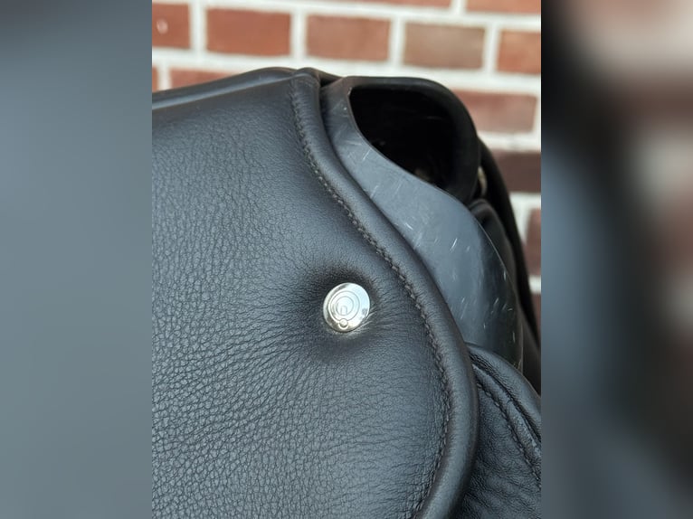 Stübben REV Sattel 17,5” – Dressur + Springen