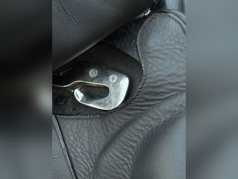 Stübben REV Sattel 17,5” – Dressur + Springen