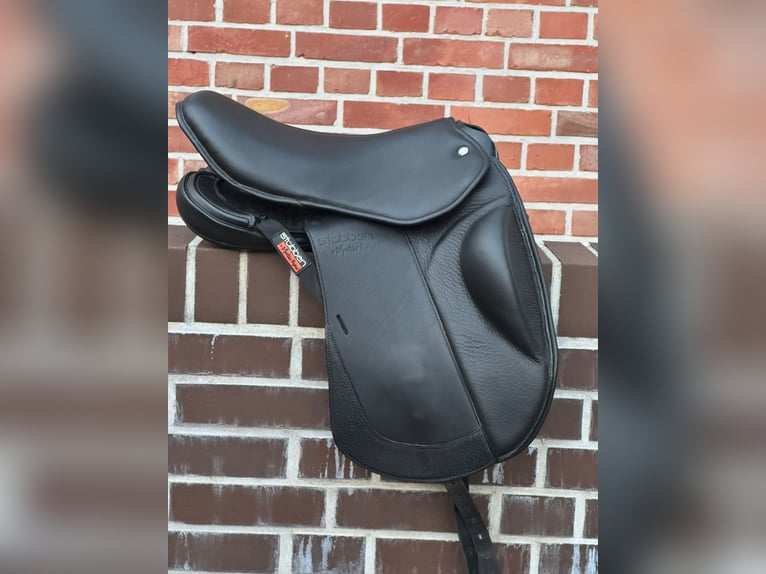 Stübben REV Sattel 17,5” – Dressur + Springen