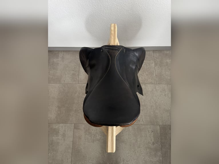 Stübben Siegfried Springsattel 18" / 30,5 KW