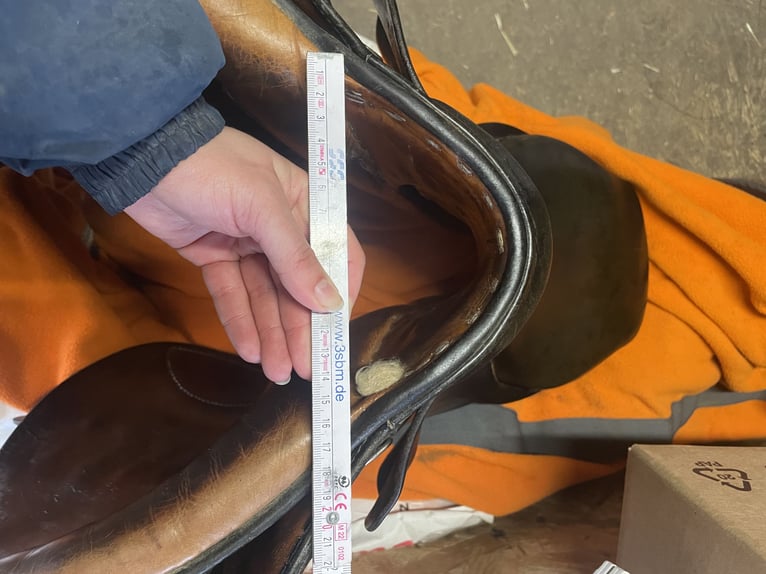 Stübben Springsattel 17,5