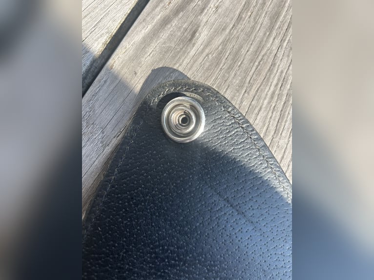 Stübben x Martin Ryan REV Sattel inkl. Dressur- & Springblätter | Schwarz |