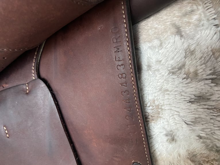 TOP Springsattel JF dunkelbraun 18 Zoll, NUR 2 Jahre alt