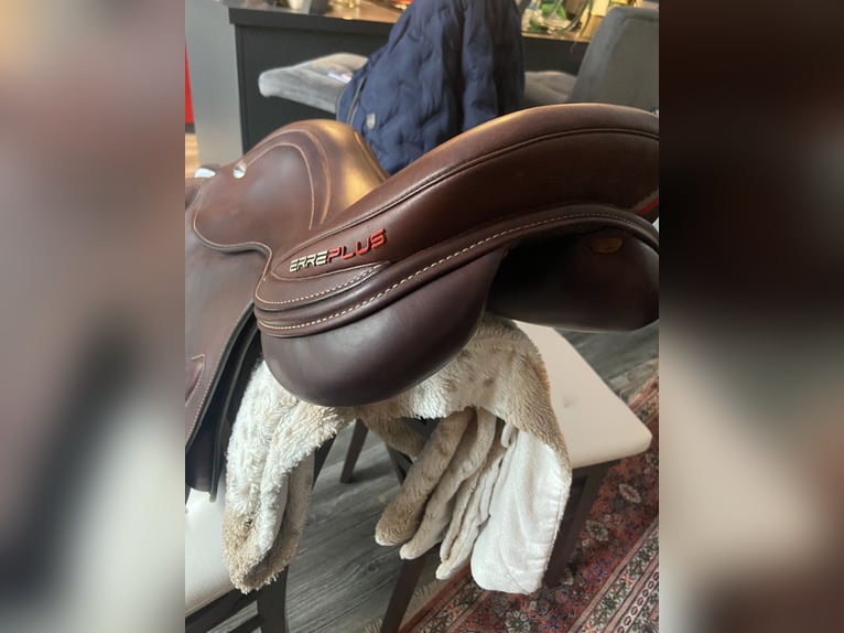 TOP Springsattel JF dunkelbraun 18 Zoll, NUR 2 Jahre alt