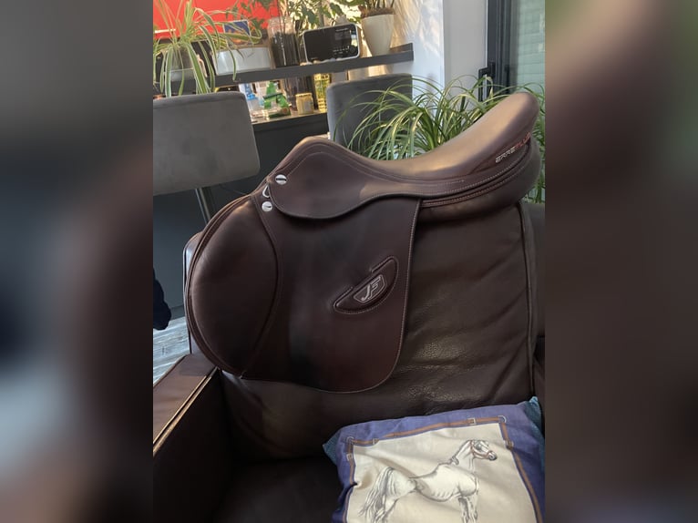 TOP Springsattel JF dunkelbraun 18 Zoll, NUR 2 Jahre alt