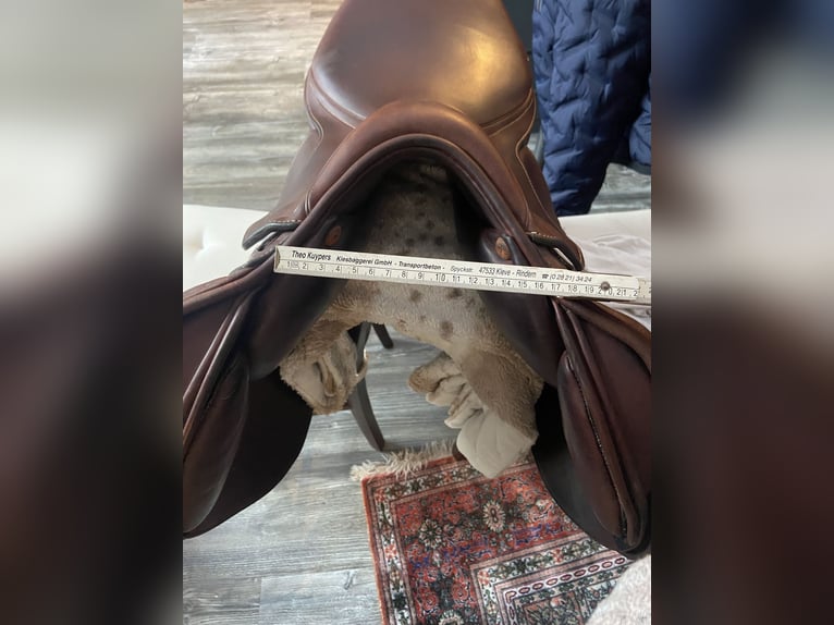 TOP Springsattel JF dunkelbraun 18 Zoll, NUR 2 Jahre alt