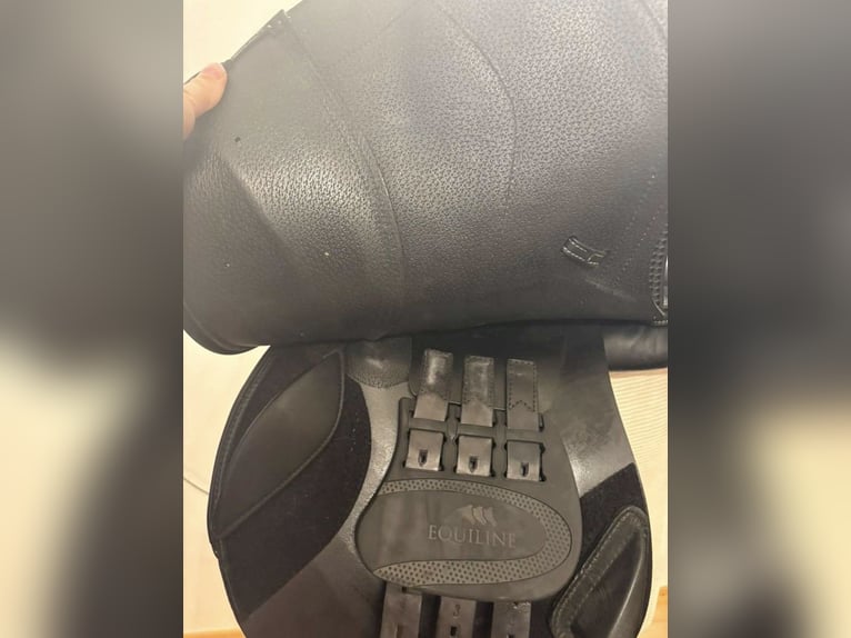 Verkaufe Springsattel der Marke Equiline