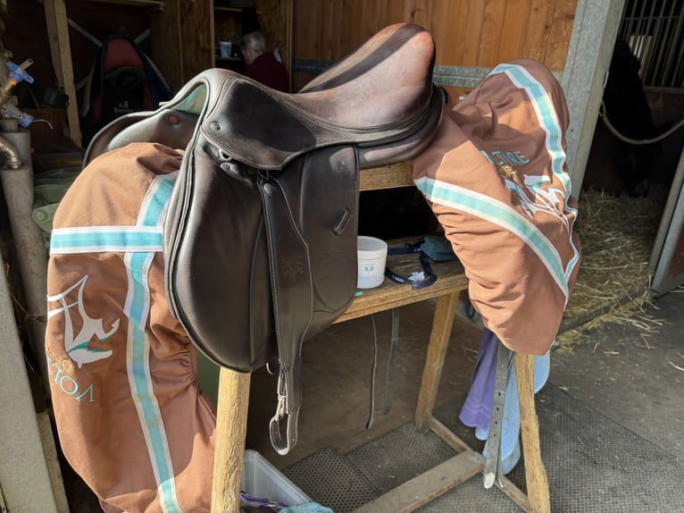 Voltaire Sattel mit Zubehör