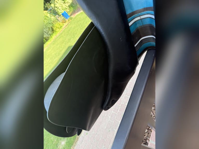 Voltaire Springsattel Stuttgart 18Zoll wie Neu schwarz