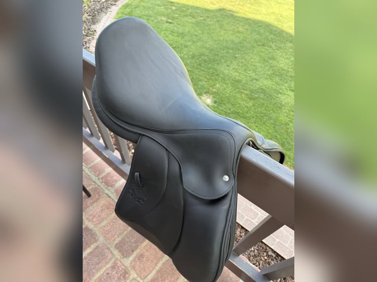 Voltaire Springsattel Stuttgart 18Zoll wie Neu schwarz