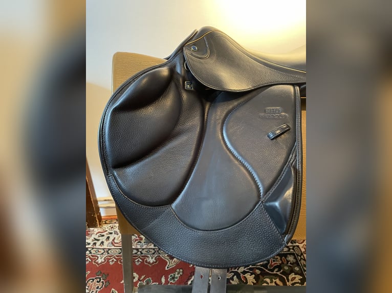 VS Gelände-Springsattel Stübben Zaria Optimum schwarz 17,5