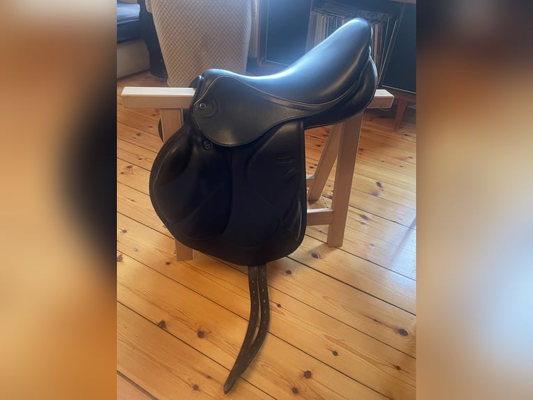 VS Gelände-Springsattel Stübben Zaria Optimum schwarz 17,5