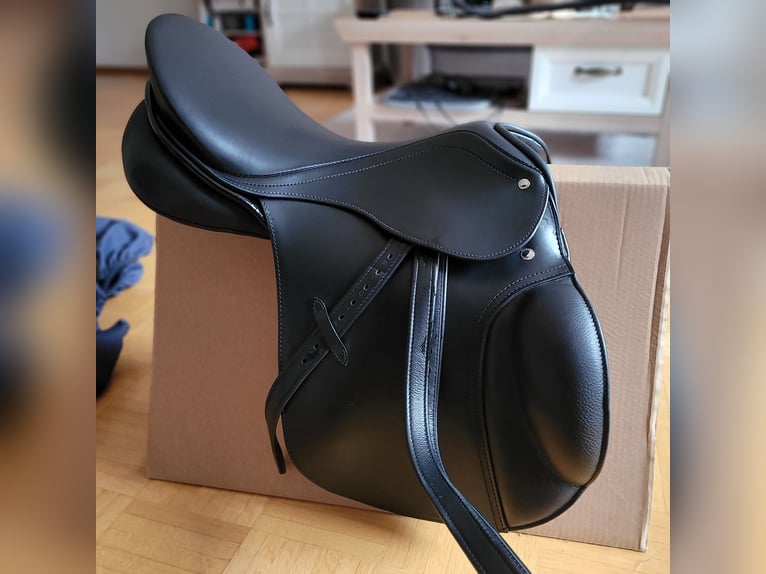 Wenig gebrauchter Springsattel von Passier