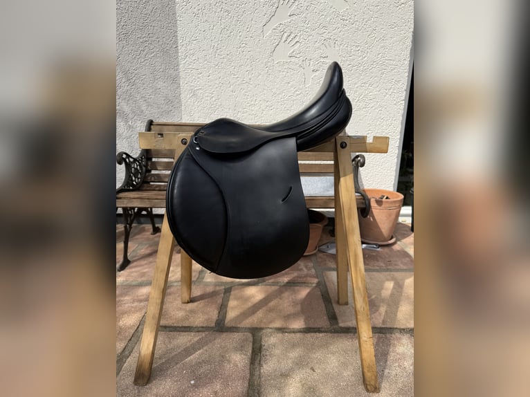 Busse Bristol Sattel VS 17,5"