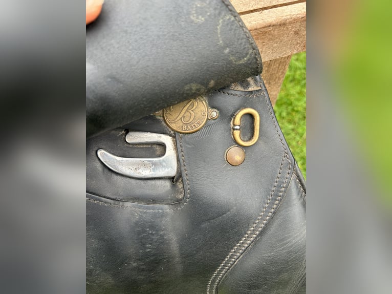 Caprilli Bates Australia Sattel