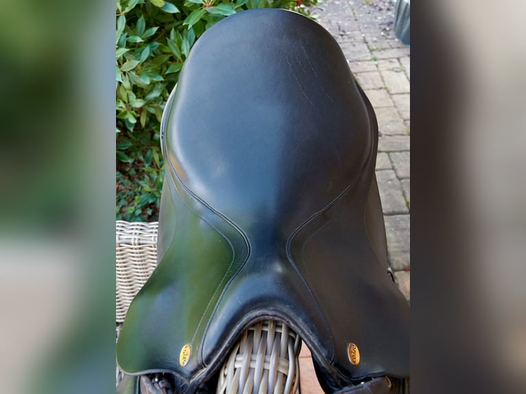 Cobra Vielseitigkeit Sattel zu verkaufen