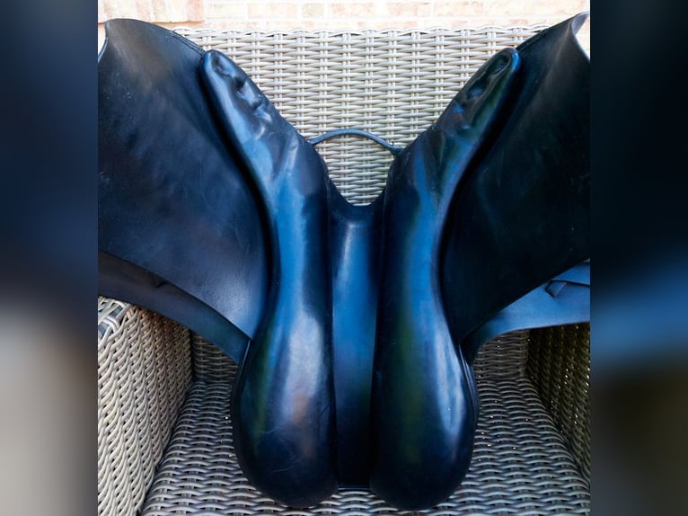 Cobra Vielseitigkeit Sattel zu verkaufen