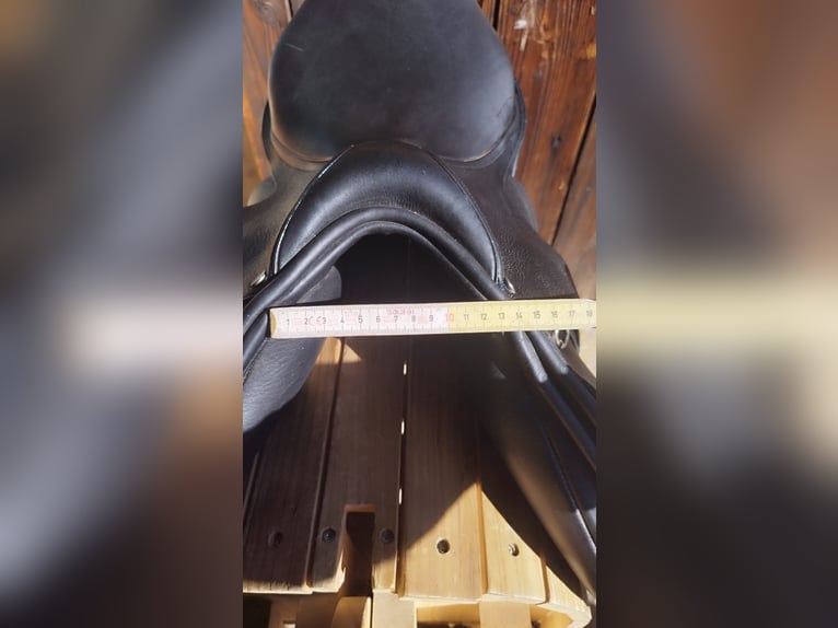 Daslögolg Sattel 17,5 Zoll Daslögolg Sattel 17,5 Zoll