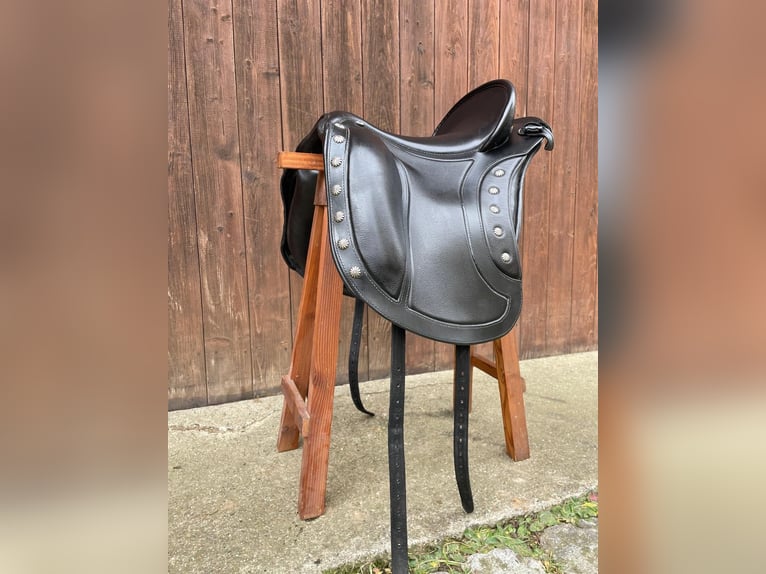 El Campo Deuber & Partner Working-Equestrian-Sattel