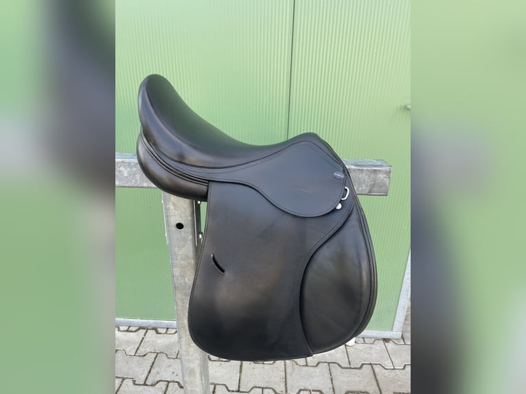 Euroriding Vielseitigkeitssattel - Schwerpunkt Springen, schwarz