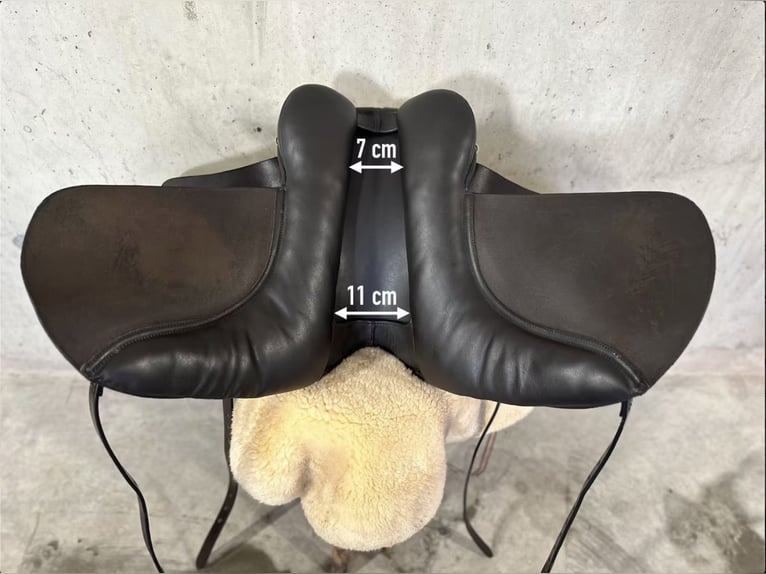 Freizeitsattel für kurze breite Pferde — 40 cm 17“ KW 35, Probeversand — VS Wanderreiten Trekking