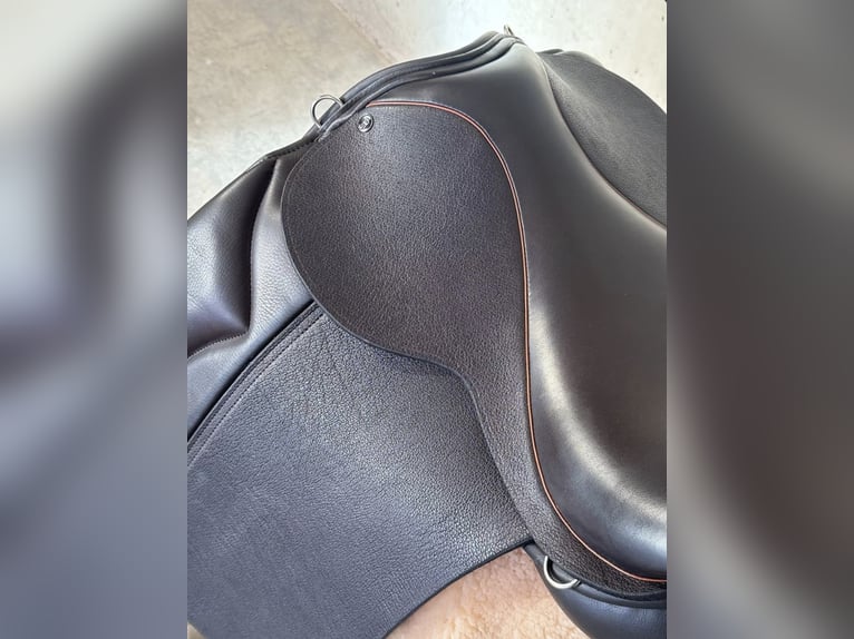 Freizeitsattel für kurze breite Pferde — 40 cm 17“ KW 35, Probeversand — VS Wanderreiten Trekking