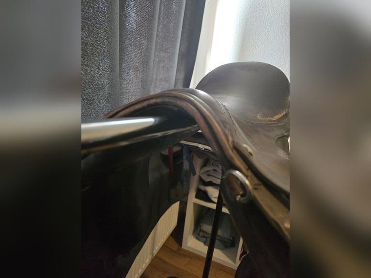 Gebrauchter Sattel 17,5 Zoll