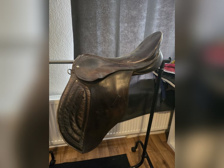 Gebrauchter Sattel 17,5 Zoll