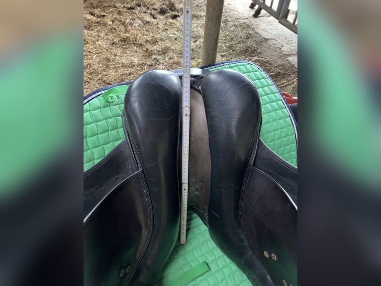 Hennig VS Sattel breite Kammer 18”